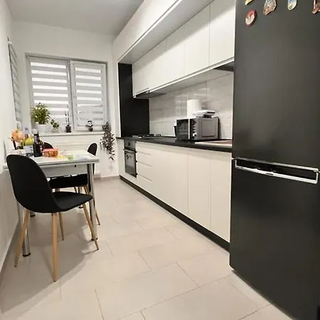 Apartment One Militari *